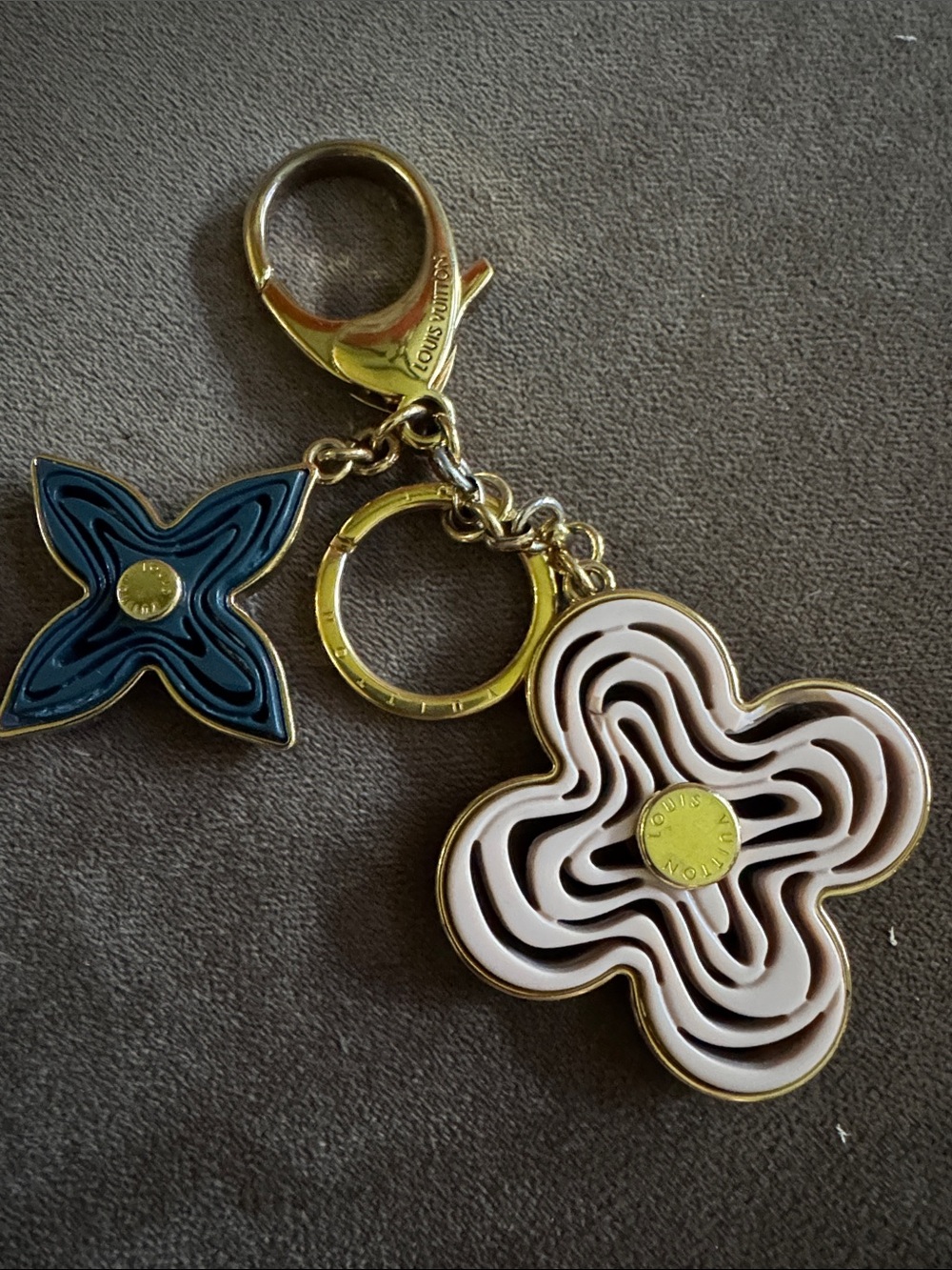 Louis Vuitton White & Navy Blue Flower Key/Bag Charm